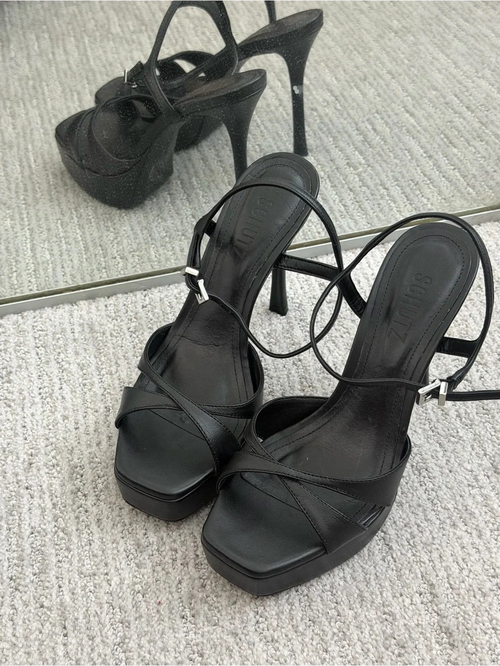 SCHUTZ MAXINE LEATHER SANDAL